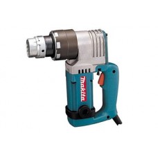 Cutting machine bolts tightened Makita 6922NB